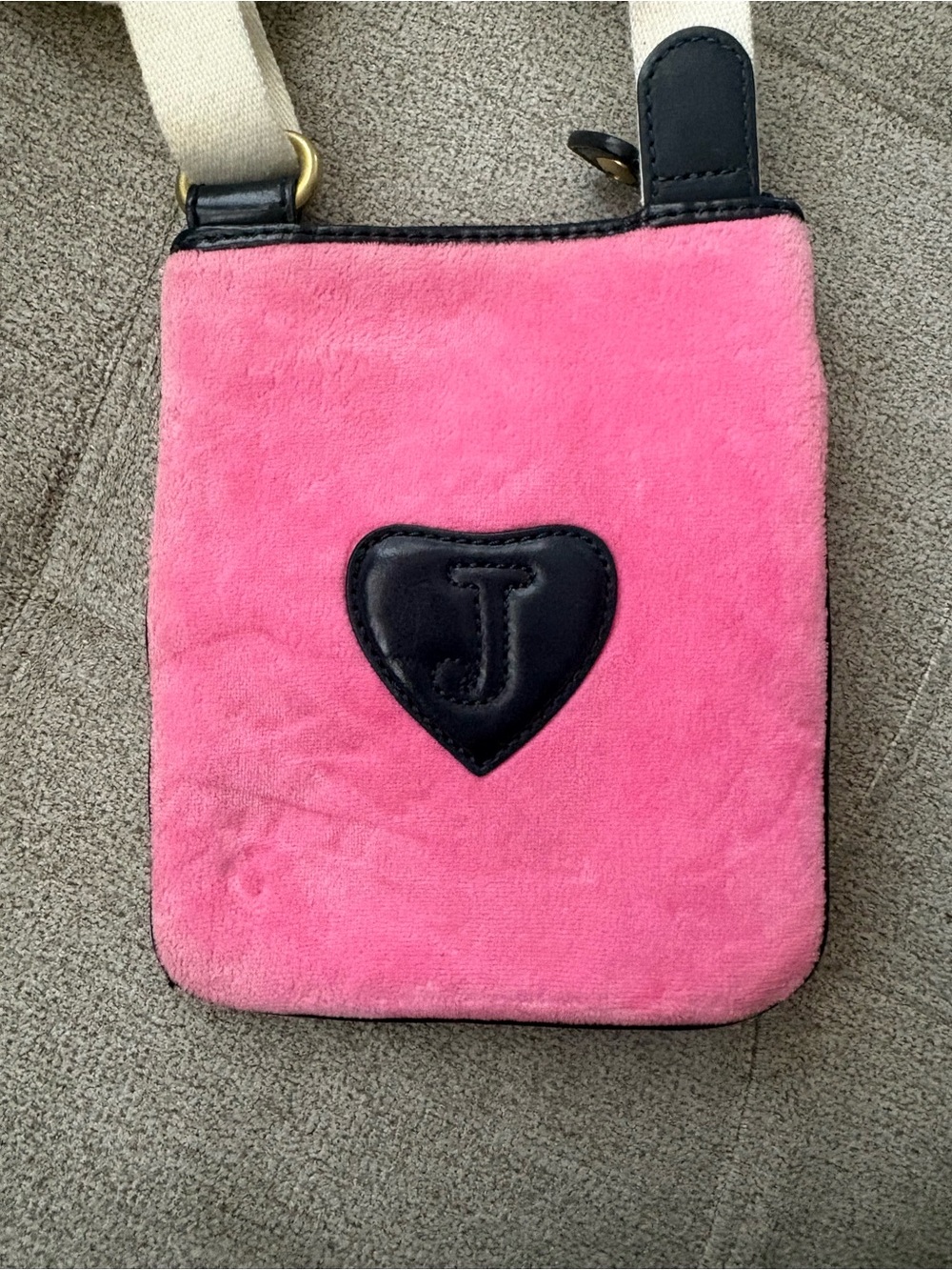 Juicy Couture Pink Crossbody Bag with Crest Embroidery - Picture 4 of 6